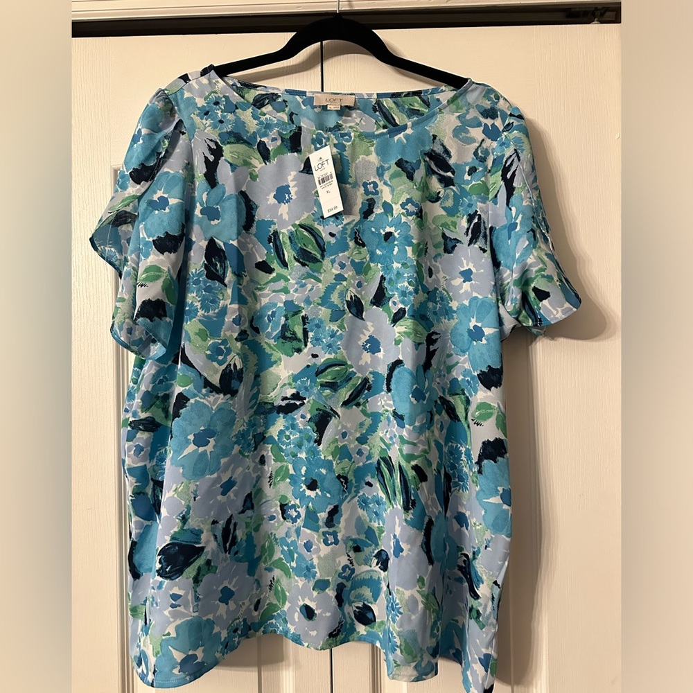 Loft NWT blouse